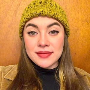 Meet your Posher, Carly